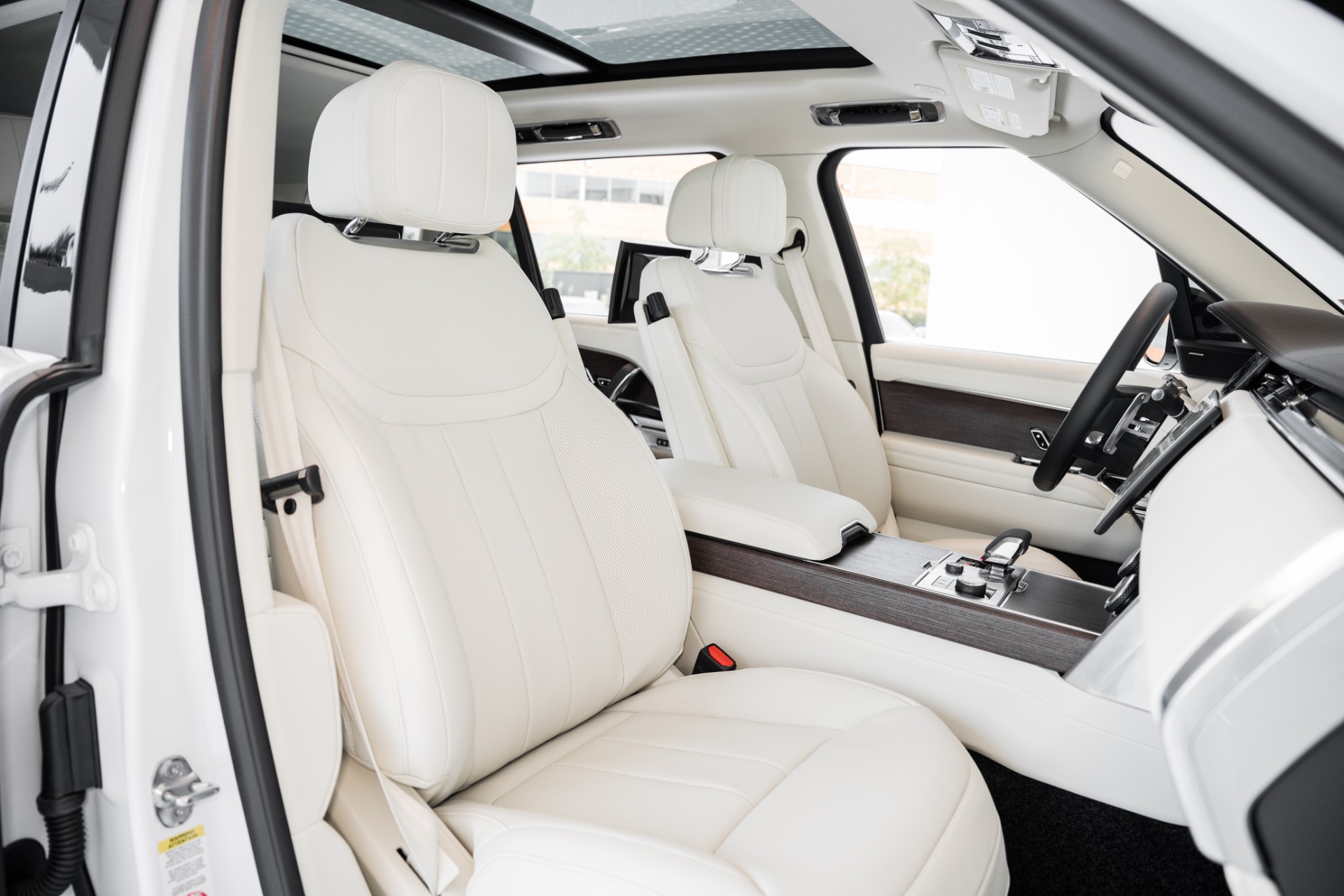 Used 2023 Land Rover Range Rover SE LWB 5+2 For Sale (Sold